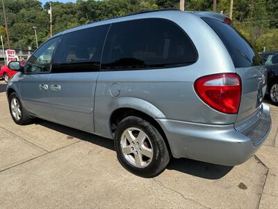 2006 Dodge Grand Caravan SXT   - Photo 2 - Pittsburgh, PA 15226