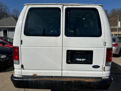 2005 Ford E-350 SD   - Photo 3 - Pittsburgh, PA 15226