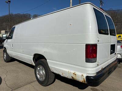 2005 Ford E-350 SD   - Photo 2 - Pittsburgh, PA 15226