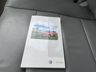 2012 Volkswagen Routan SEL   - Photo 37 - Pittsburgh, PA 15226