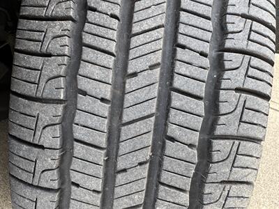 2012 Volkswagen Routan SEL   - Photo 26 - Pittsburgh, PA 15226