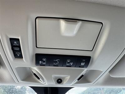 2012 Volkswagen Routan SEL   - Photo 36 - Pittsburgh, PA 15226