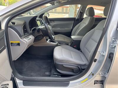 2017 Hyundai Elantra SE   - Photo 8 - Pittsburgh, PA 15226