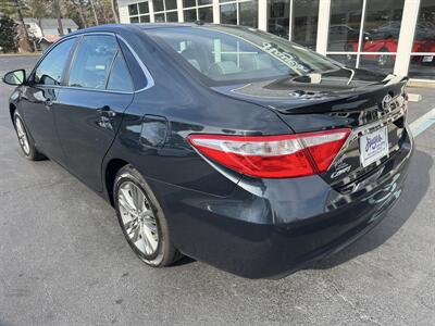 2017 Toyota Camry SE   - Photo 3 - Hayes, VA 23072