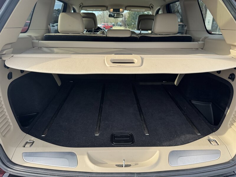 2015 Jeep Grand Cherokee Limited - Photo 17 - Hayes, VA 23072