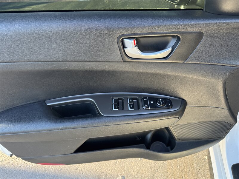 2020 Kia Optima S - Photo 12 - Hayes, VA 23072