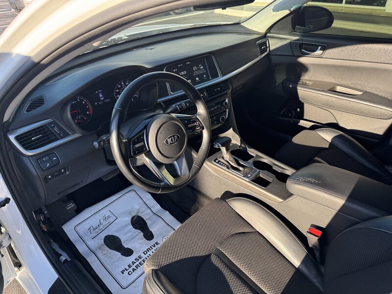 2020 Kia Optima S - Photo 15 - Hayes, VA 23072