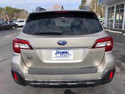 2018 Subaru Outback 2.5i Limited   - Photo 4 - Hayes, VA 23072