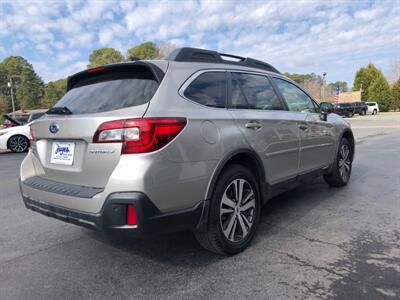 2018 Subaru Outback 2.5i Limited   - Photo 5 - Hayes, VA 23072