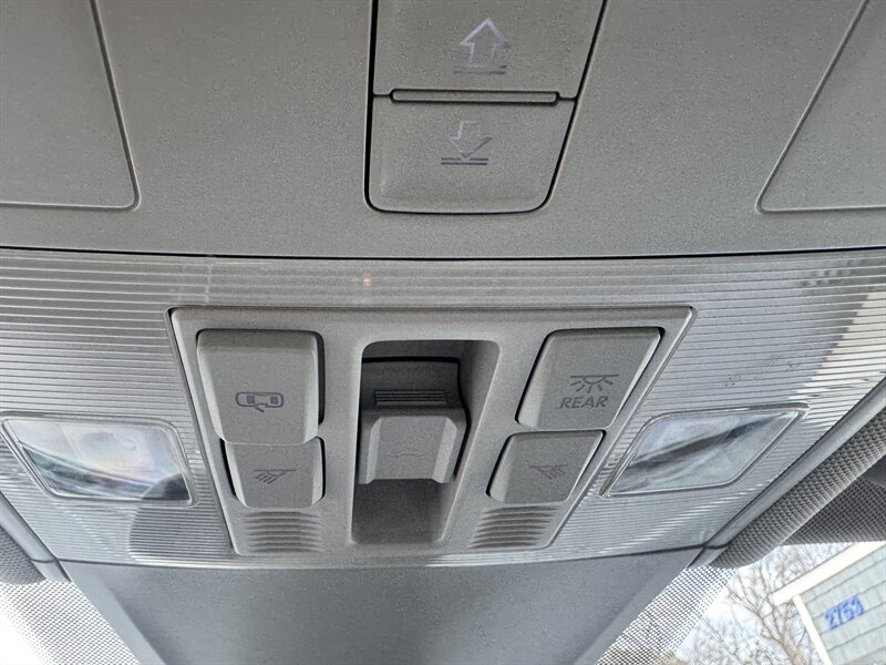 2019 Volkswagen Tiguan SEL Premium 4Motion - Photo 15 - Hayes, VA 23072