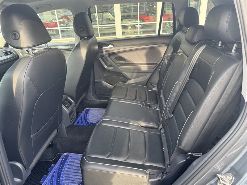 2019 Volkswagen Tiguan SEL Premium 4Motion - Photo 9 - Hayes, VA 23072