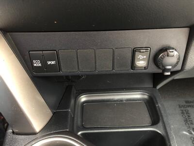 2018 Toyota RAV4 XLE   - Photo 20 - Hayes, VA 23072