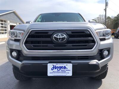 2018 Toyota Tacoma SR5 V6   - Photo 8 - Hayes, VA 23072