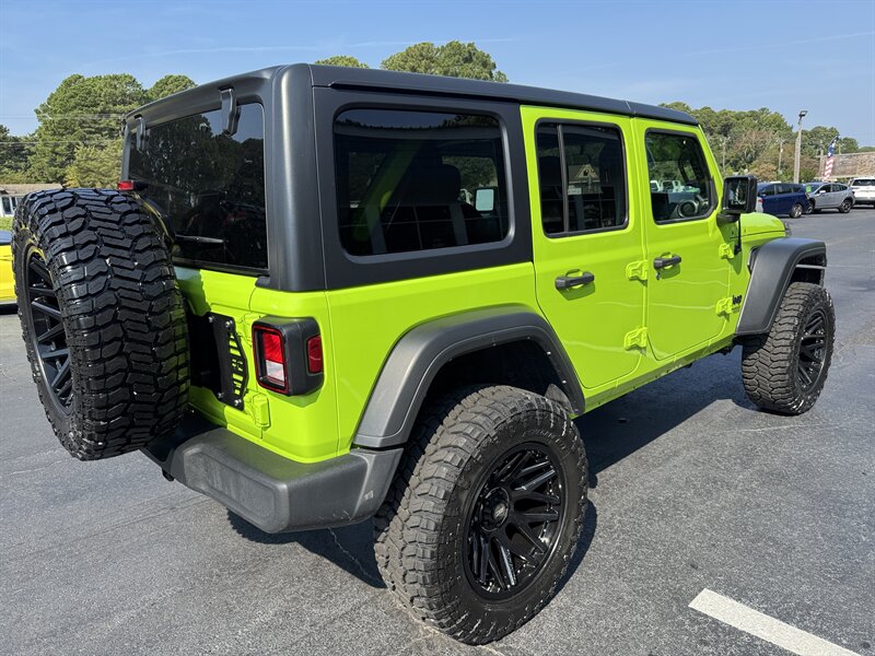 2021 Jeep Wrangler Sport S Rough Country Lift BRAND NEW 35s and Rims - Photo 5 - Hayes, VA 23072