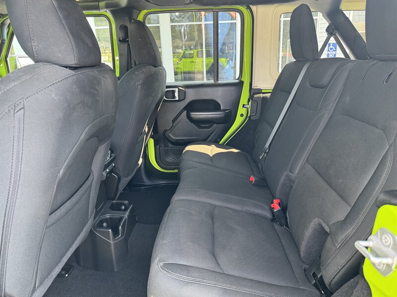 2021 Jeep Wrangler Sport S Rough Country Lift BRAND NEW 35s and Rims - Photo 14 - Hayes, VA 23072