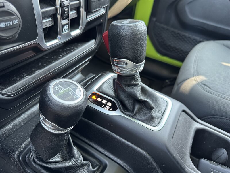 2021 Jeep Wrangler Sport S Rough Country Lift BRAND NEW 35s and Rims - Photo 29 - Hayes, VA 23072