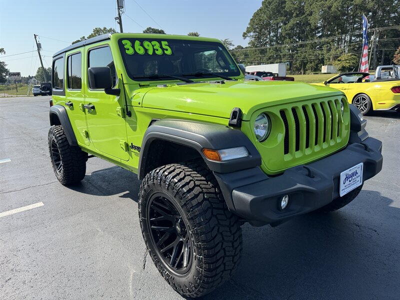 2021 Jeep Wrangler Sport S Rough Country Lift BRAND NEW 35s and Rims - Photo 7 - Hayes, VA 23072
