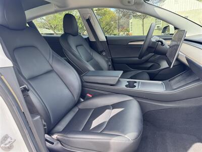 2021 Tesla Model 3 Standard Range Plus   - Photo 32 - Studio City, CA 91604