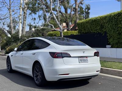 2021 Tesla Model 3 Standard Range Plus   - Photo 8 - Studio City, CA 91604