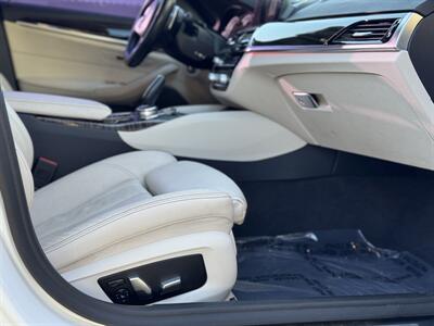 2018 BMW 530e iPerformance   - Photo 68 - Studio City, CA 91604