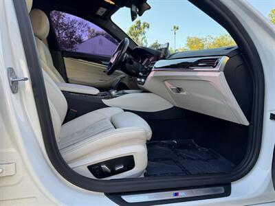 2018 BMW 530e iPerformance   - Photo 63 - Studio City, CA 91604