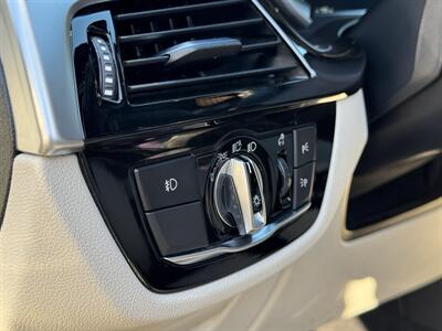 2018 BMW 530e iPerformance   - Photo 31 - Studio City, CA 91604