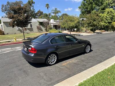 2006 BMW 330i   - Photo 12 - Studio City, CA 91604