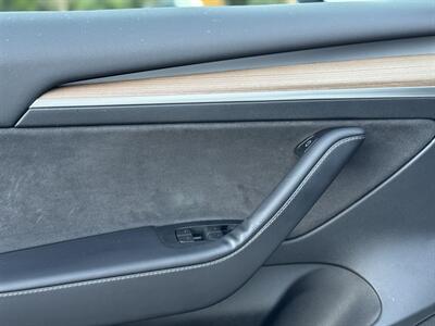2023 Tesla Model 3   - Photo 38 - Studio City, CA 91604