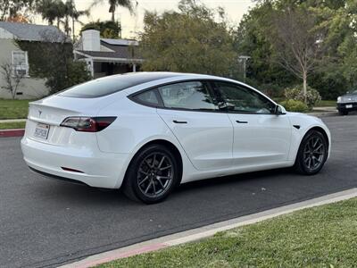 2023 Tesla Model 3   - Photo 21 - Studio City, CA 91604