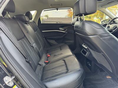 2019 Audi e-tron quattro Prestige   - Photo 52 - Studio City, CA 91604