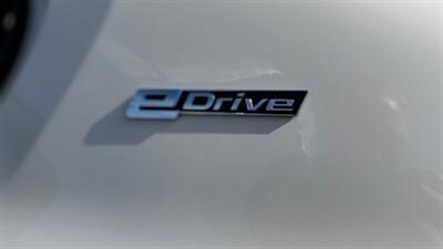 2019 BMW 530e iPerformance - Photo 26 - Studio City, CA 91604