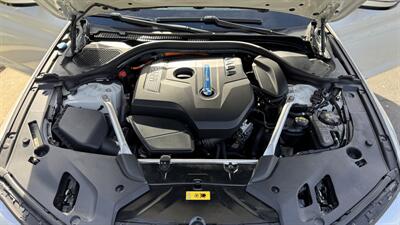 2019 BMW 530e iPerformance - Photo 25 - Studio City, CA 91604