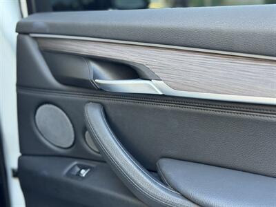 2016 BMW X5 xDrive40e   - Photo 62 - Studio City, CA 91604