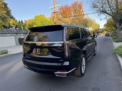 2022 Cadillac Escalade ESV Premium Luxury   - Photo 20 - Studio City, CA 91604