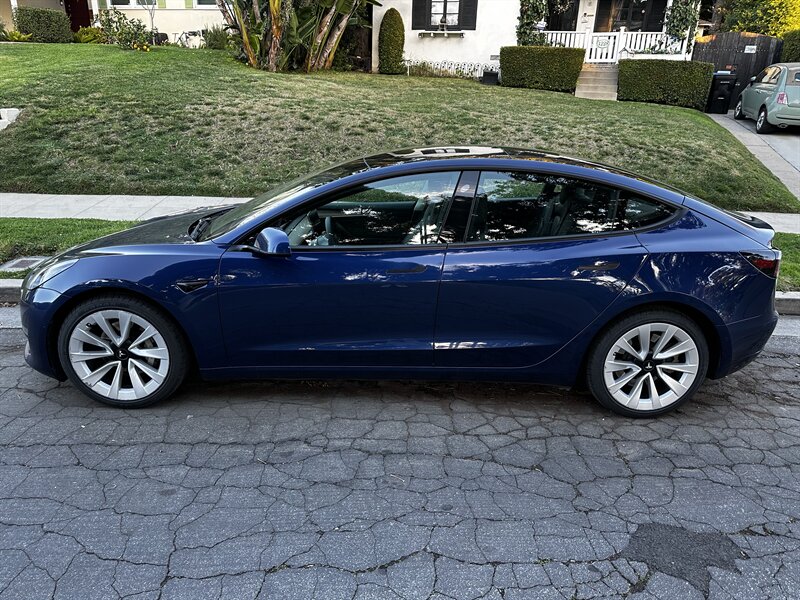 Used 2022 Tesla Model 3  with VIN 5YJ3E1EAXNF142676 for sale in Los Angeles, CA