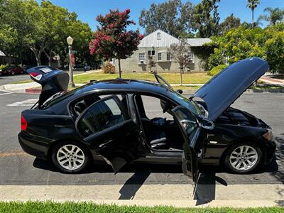 2006 BMW 325i   - Photo 21 - Studio City, CA 91604