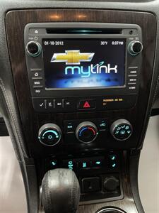 2016 Chevrolet Traverse LT   - Photo 11 - Monticello, IN 47960
