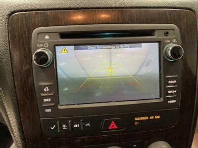 2016 Chevrolet Traverse LT   - Photo 12 - Monticello, IN 47960