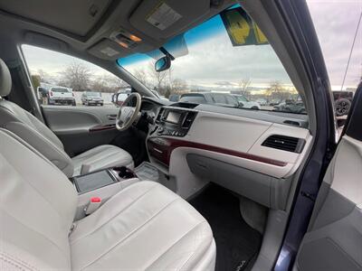 2014 Toyota Sienna XLE 8-Passenger   - Photo 12 - Boise, ID 83704