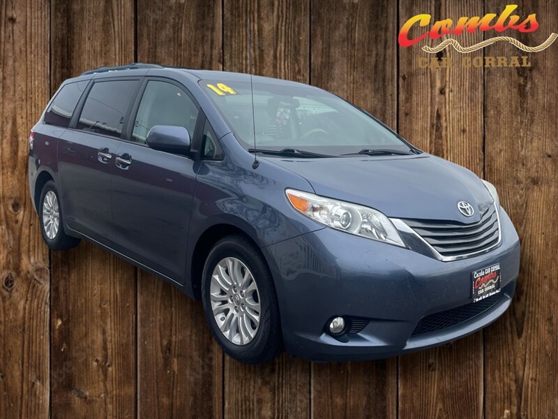 2014 Toyota Sienna XLE 8-Passenger   - Photo 1 - Boise, ID 83704