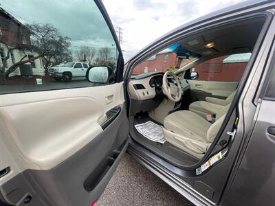 2011 Toyota Sienna Base 7-Passenger   - Photo 7 - Nampa, ID 83651