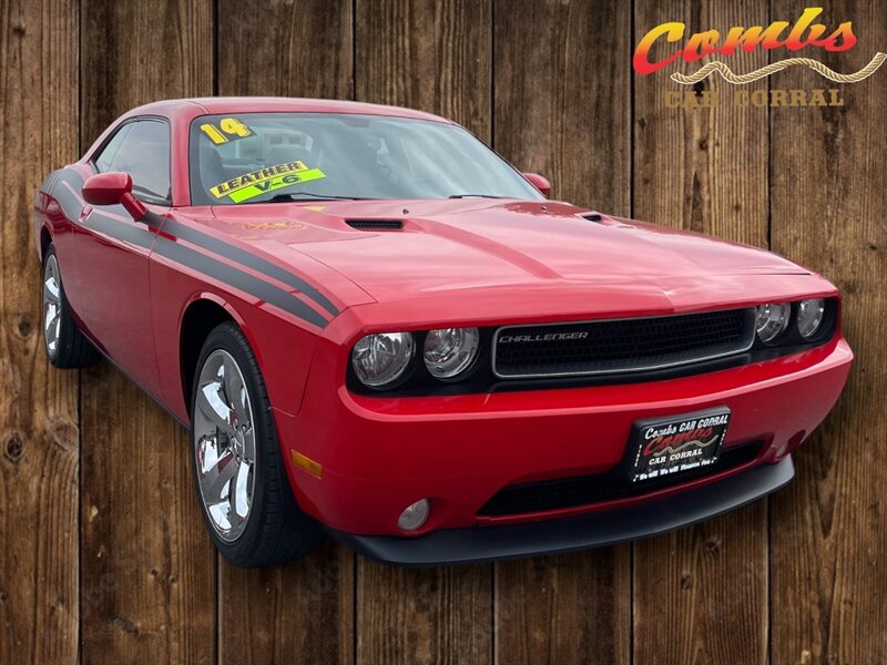 2014 Dodge Challenger SXT Plus  