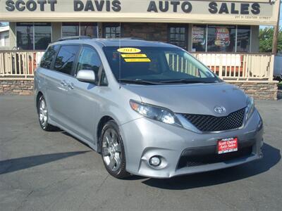 2013 Toyota Sienna SE 8-Passenger Van