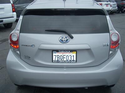 2013 Toyota Prius c   - Photo 3 - Turlock, CA 95380