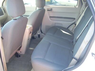 2008 Ford Escape XLS   - Photo 5 - Patterson, CA 95363