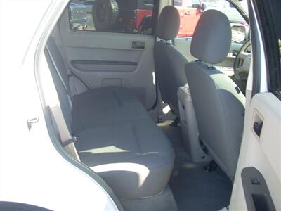 2008 Ford Escape XLS   - Photo 6 - Patterson, CA 95363