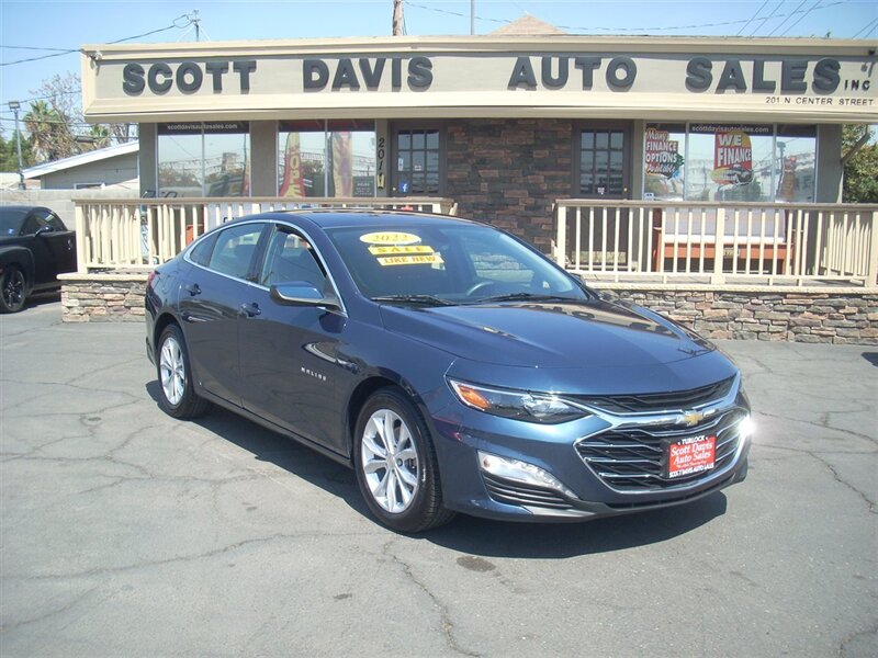 2022 Chevrolet Malibu LT   - Photo 1 - Turlock, CA 95380