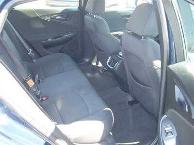 2022 Chevrolet Malibu LT   - Photo 6 - Turlock, CA 95380