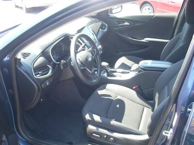 2022 Chevrolet Malibu LT   - Photo 4 - Turlock, CA 95380