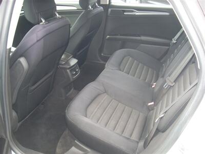 2014 Ford Fusion SE   - Photo 5 - Turlock, CA 95380